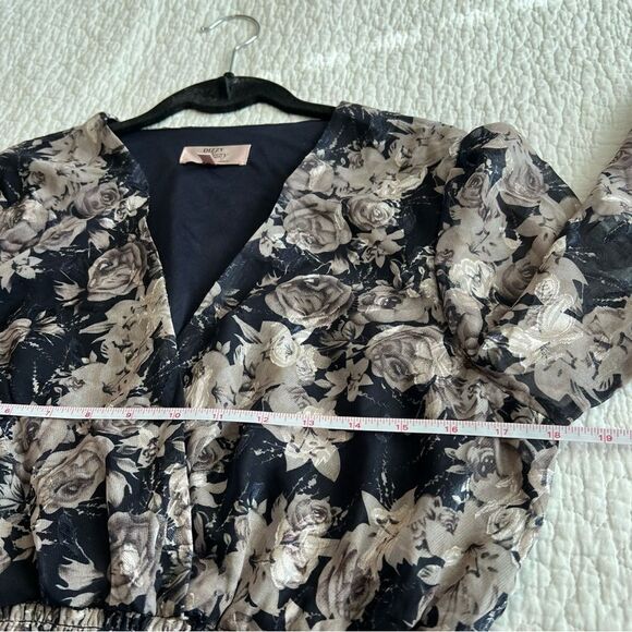 ✨ Dizzy Lizzy Women’s Gray Floral Mini Dress Large - Picture 10 of 12